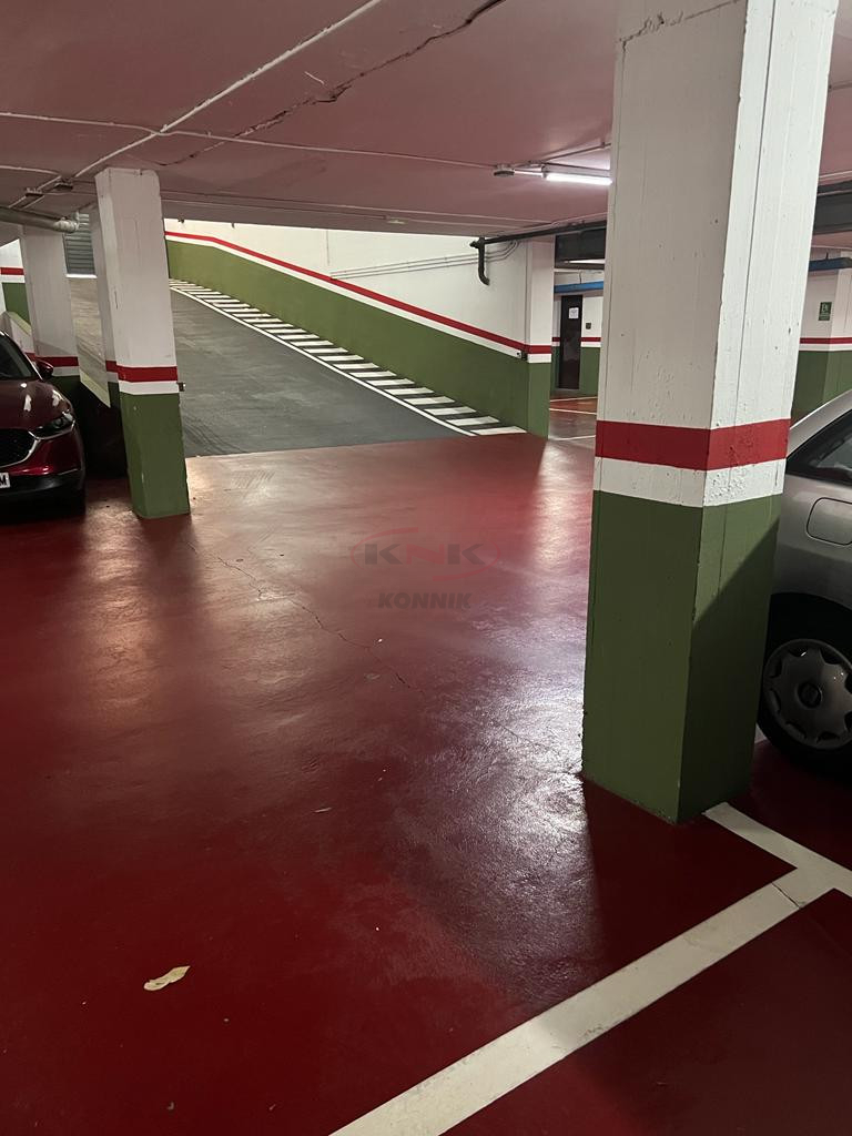 Pavimentos para aparcamientos realizados por Paviments Konnik